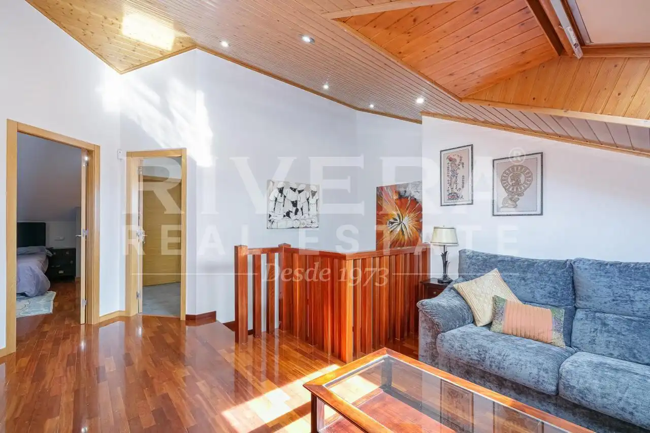 Sala de estar de Casa o chalet en venta en O Rosal   con Calefacción, Jardín privado y Terraza
