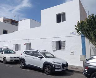 Exterior view of House or chalet for sale in La Oliva