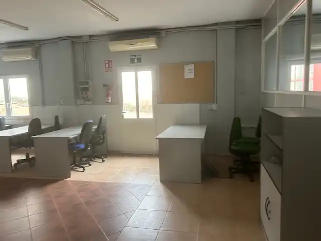 Commercial properties for rent in Puertollano  with Air Conditioner and Furnished