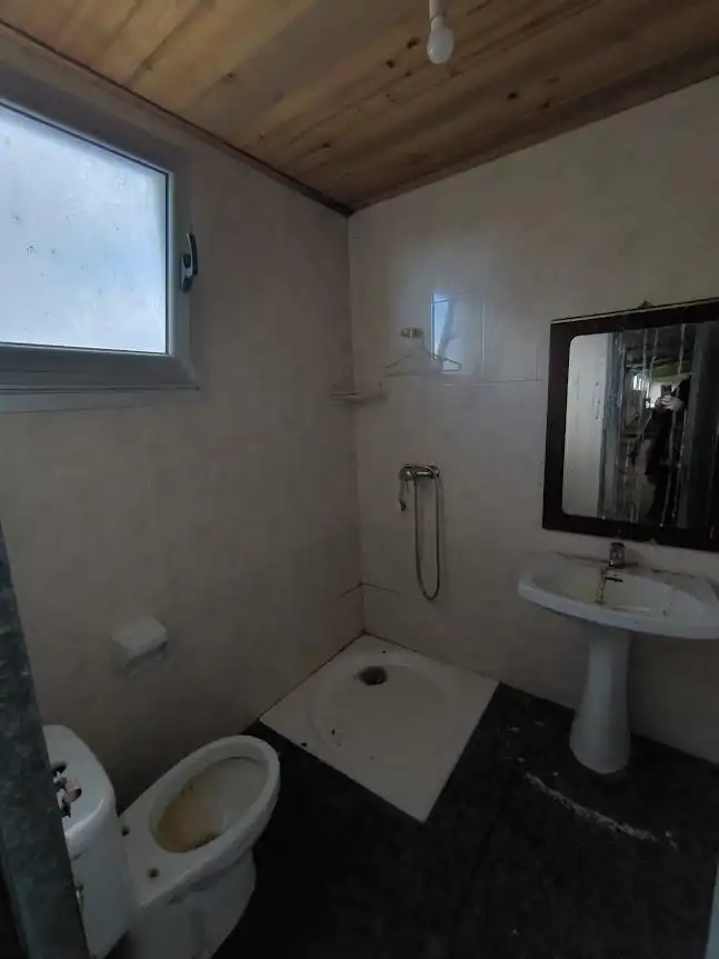 Baño de Nave industrial en venta en Villaviciosa