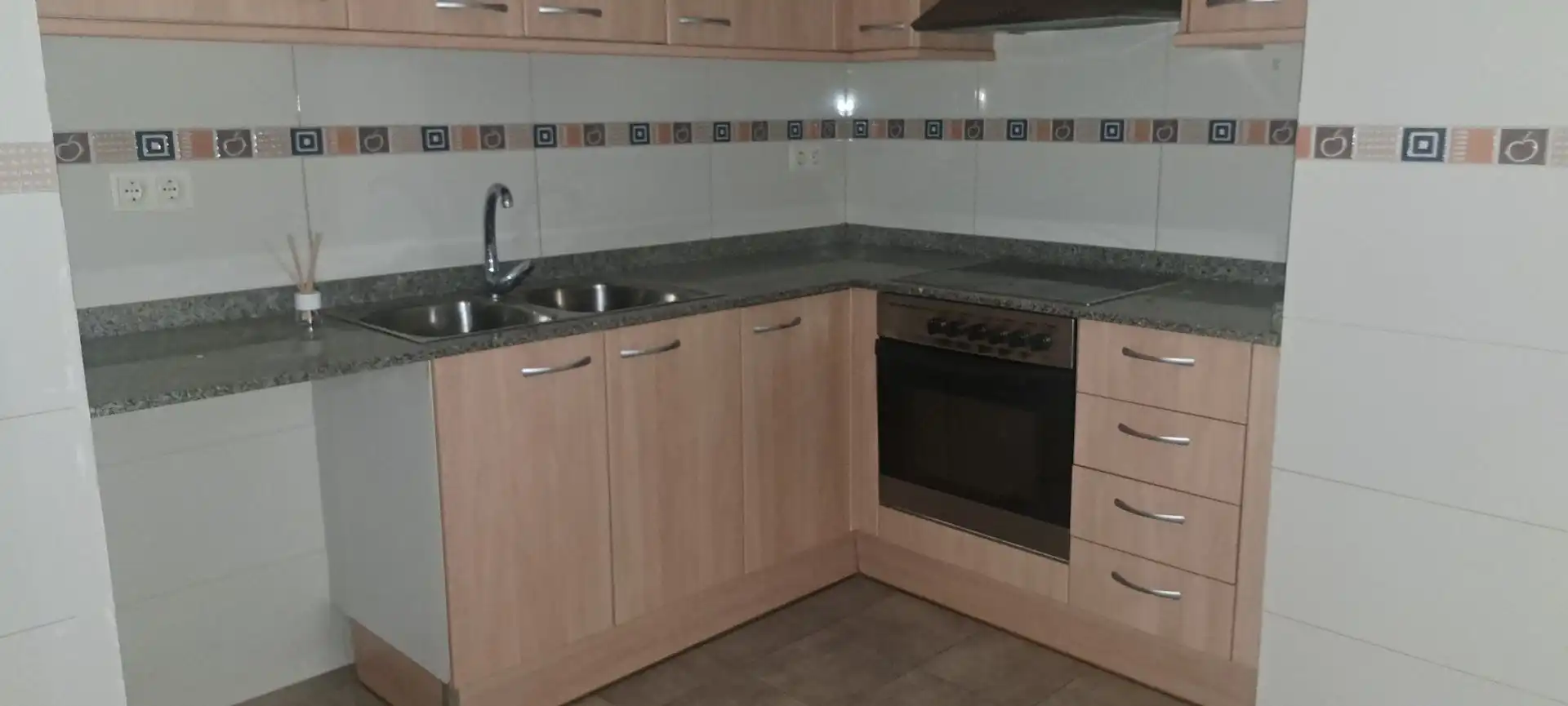 Cocina de Piso en venta en Terrassa con Terraza y Trastero