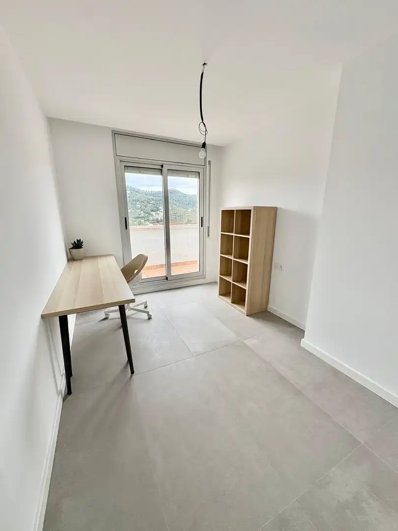 Dormitori de Casa o xalet en venda en Castellar del Vallès amb Calefacció, Terrassa i Balcó
