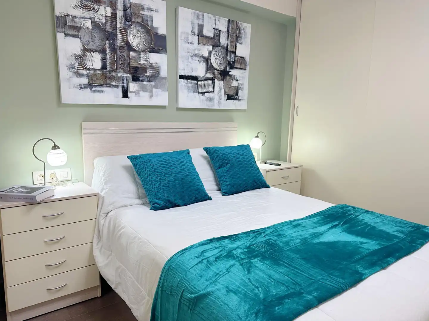 Bedroom of Apartments for rent in Benidorm  with Air Conditioner, Heating and Private garden