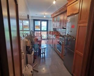 Cuina de Pis en venda en Ourense Capital  amb Calefacció, Parquet i Moblat