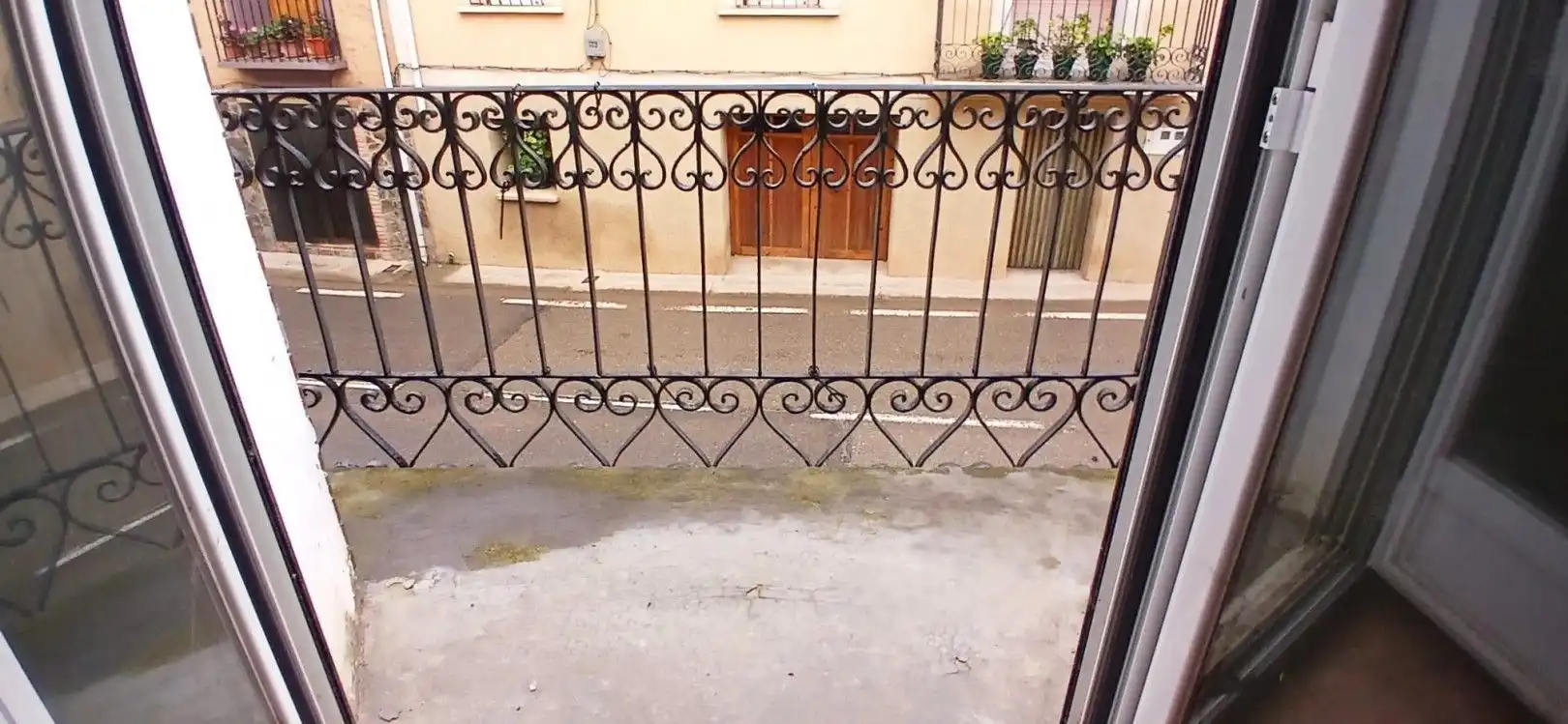 Balcony of Houses for sale in Corera