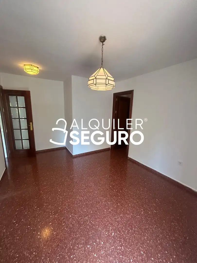 Dormitori de Pis de lloguer en Granada amb Aire condicionat i Calefacció