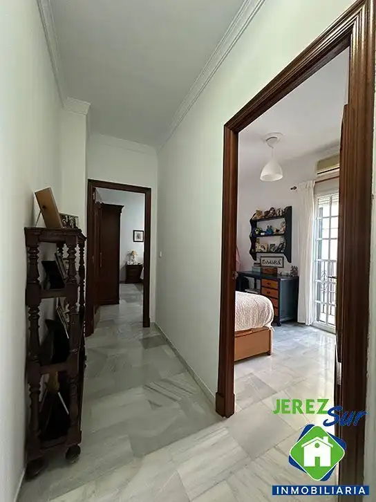 Casa adosada en venda en Jerez de la Frontera amb Aire condicionat, Terrassa i Traster