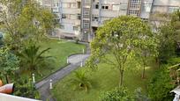 Vista exterior de Apartament en venda en Vigo  amb Balcó