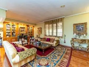 Sala de estar de Casa o chalet en venta en Las Rozas de Madrid con Aire acondicionado, Calefacción y Jardín privado