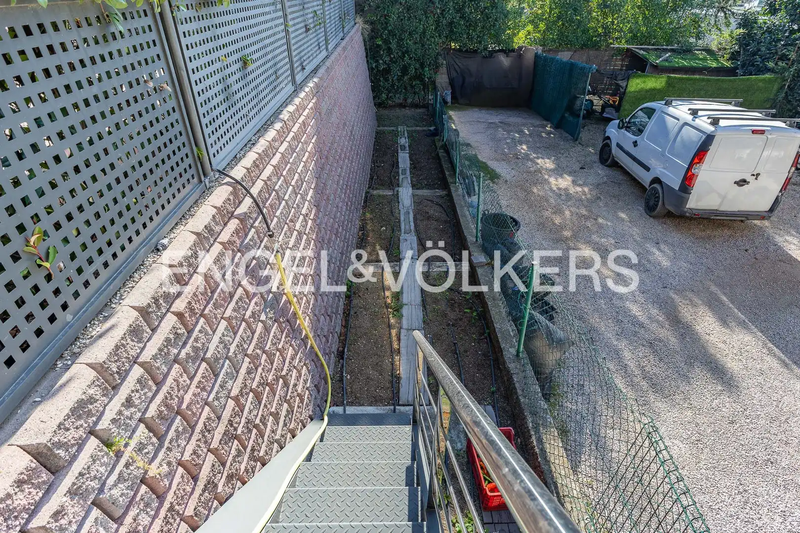Parking de Casa o chalet en venta en Vallromanes con Aire acondicionado, Calefacción y Jardín privado