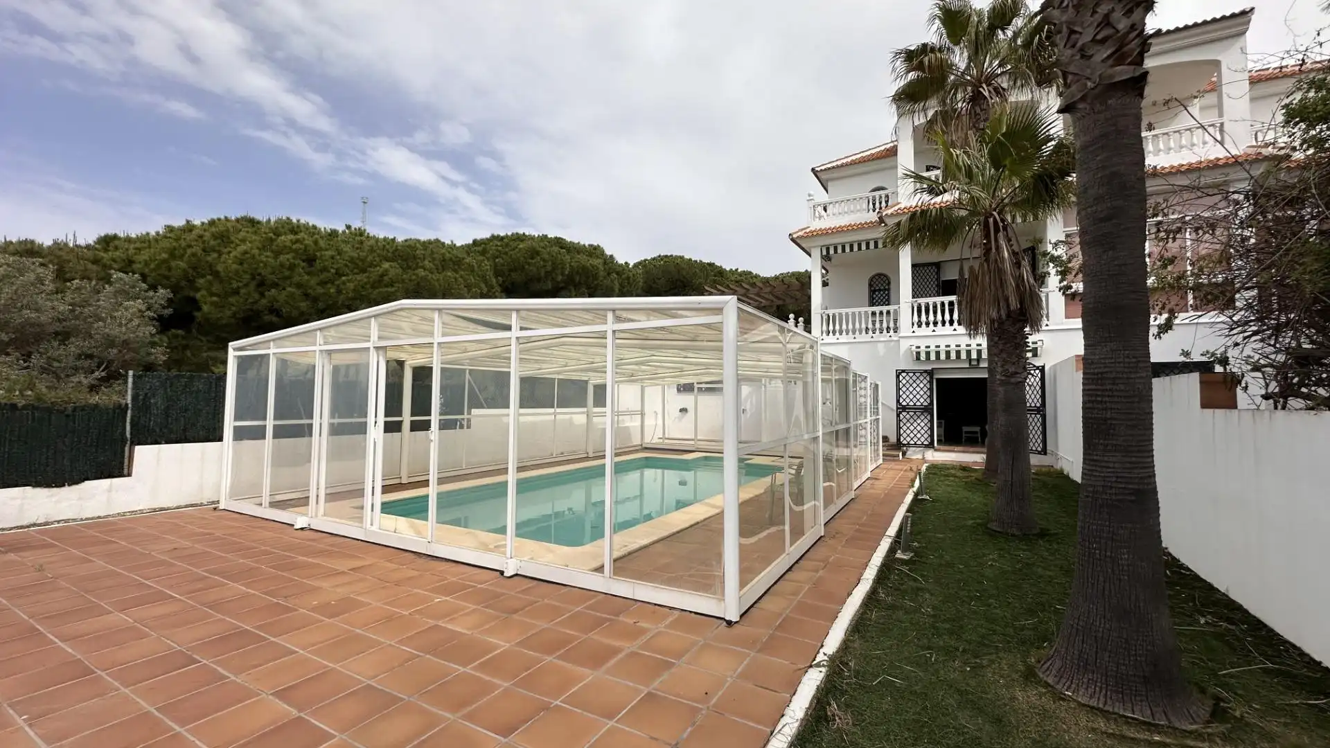 Piscina de Casa adosada en venta en Mazagón, Huelva