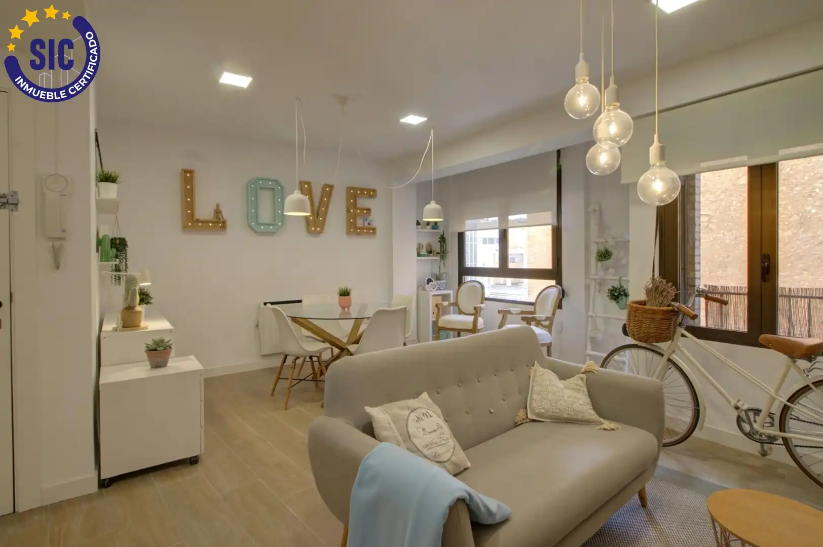 Wohnung zum Verkauf in Calle Joan Pau II, 15, Centro