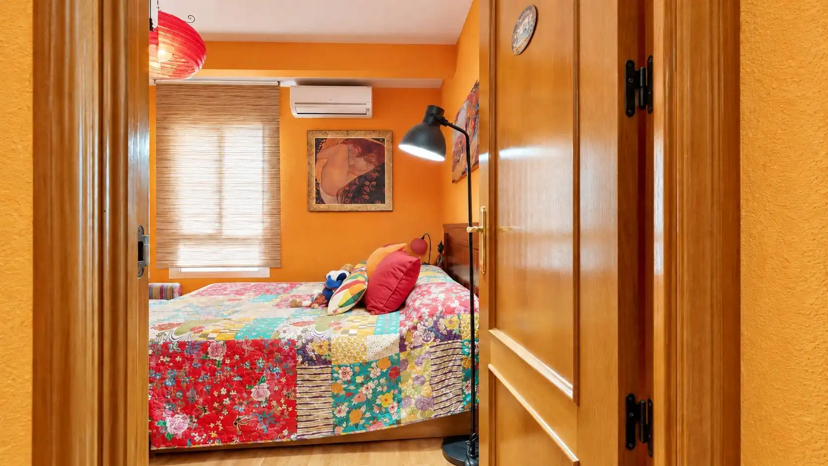 Habitación de Piso en venta en Plaza de Toros - Santa Rita