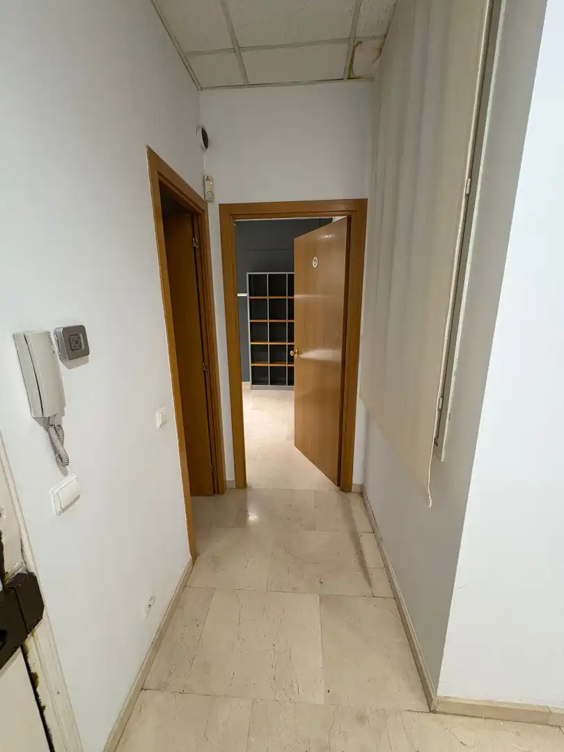 Oficina de alquiler en Avinguda de Sant Francesc, 4, Centre - Barri Vell