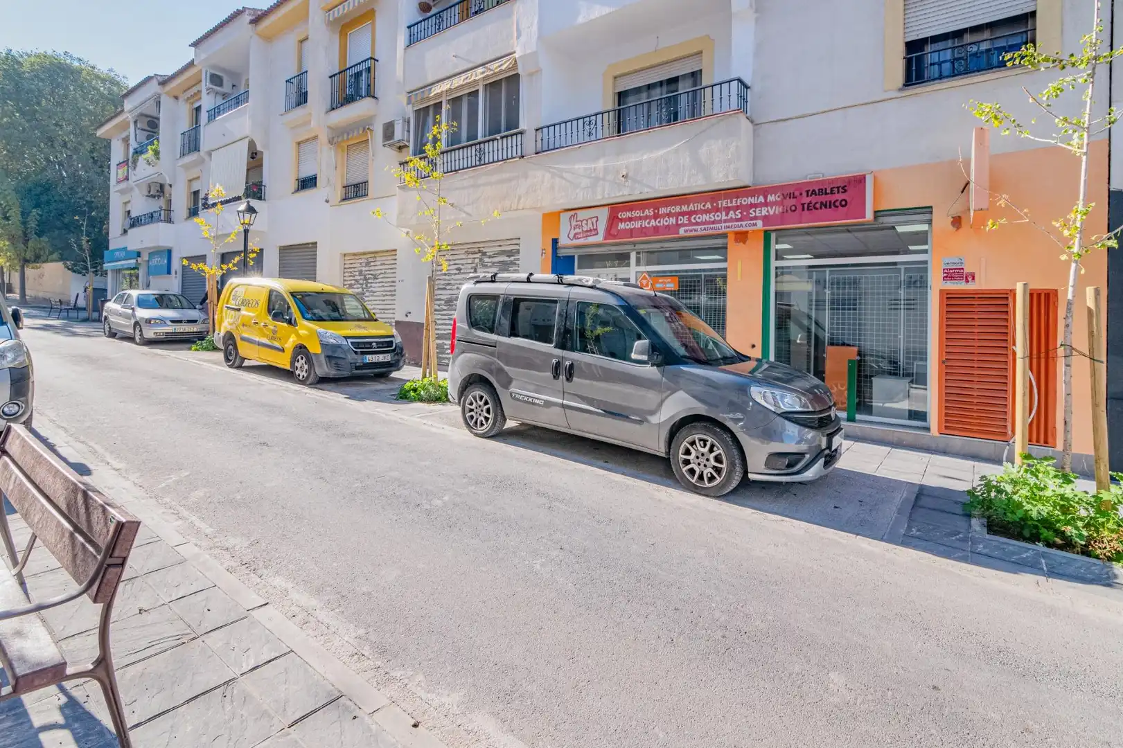 Parkplatz von Geschaftsraum zur Miete in La Zubia mit Klimaanlage