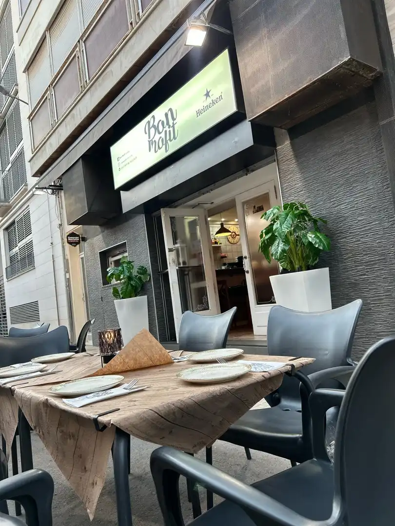 Local comercial en venda a Novelda