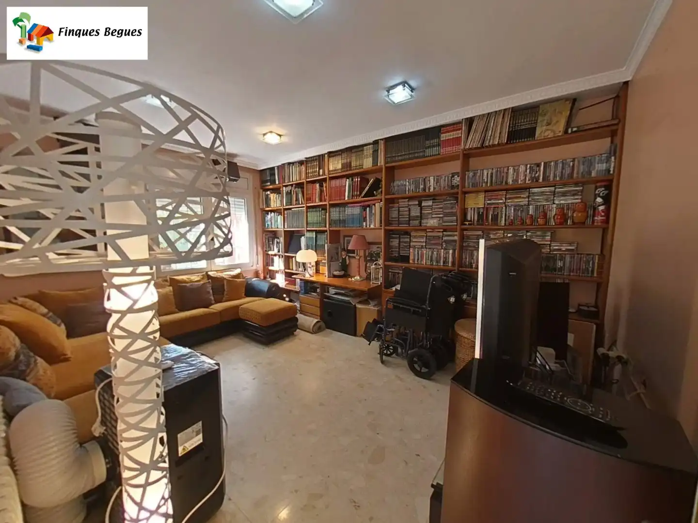 Sala de estar de Casa o chalet en venta en Begues con Calefacción, Jardín privado y Trastero