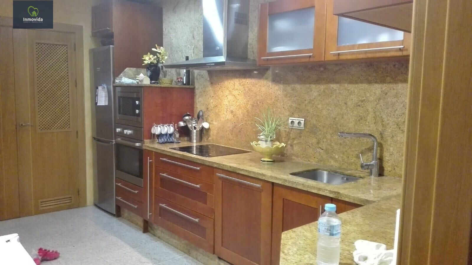 Cuina de Casa o xalet en venda en  Córdoba Capital amb Aire condicionat, Calefacció i Terrassa