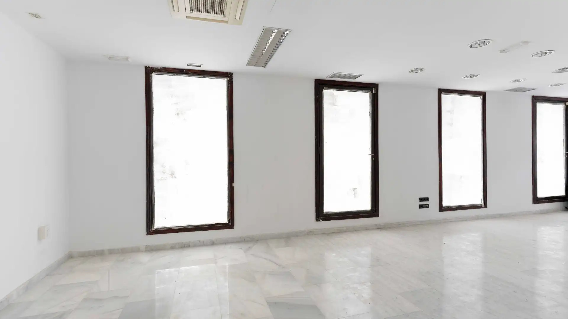 Local commercial à vendre à Calle Infanta Isabel 20, imagen 4