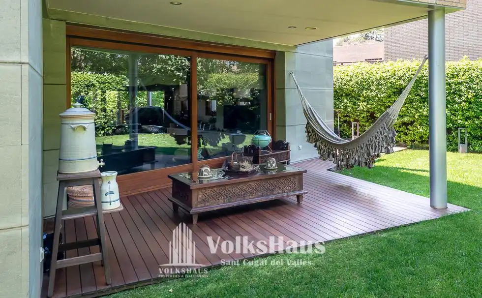Terrasse von Haus oder Chalet zum Verkauf in Sant Cugat del Vallès mit Klimaanlage, Heizung und Privatgarten