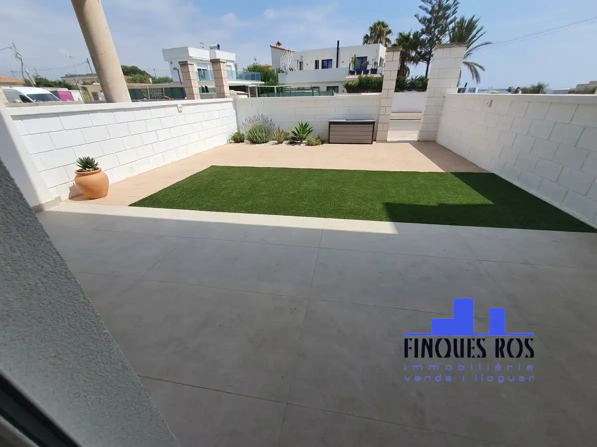 Apartament amb piscina en venda a Cala del Puntal