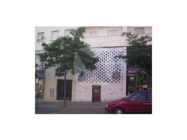 Local comercial en venda a Avenida Felipe Trigo