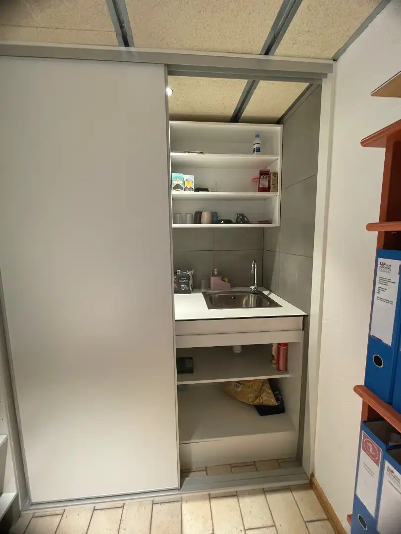 Küche von Büro zur Miete in Lleida mit Klimaanlage, Heizung und Abstellraum