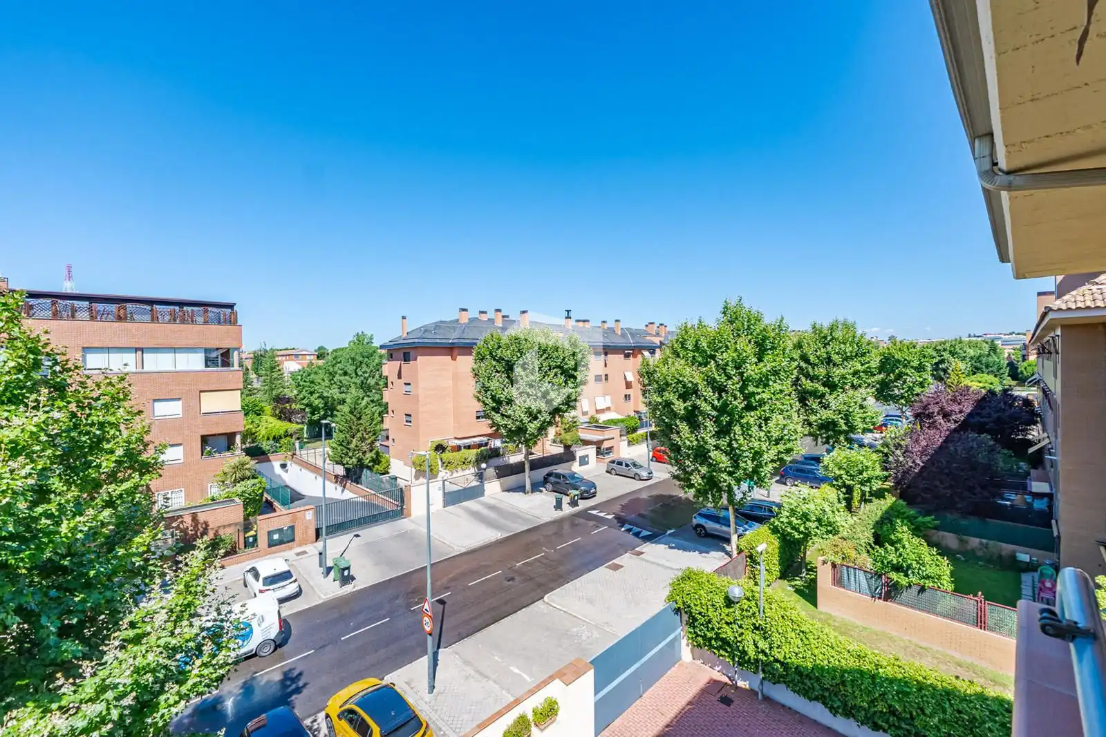 Vista exterior de Ático en venta en Pozuelo de Alarcón con Aire acondicionado, Calefacción y Terraza