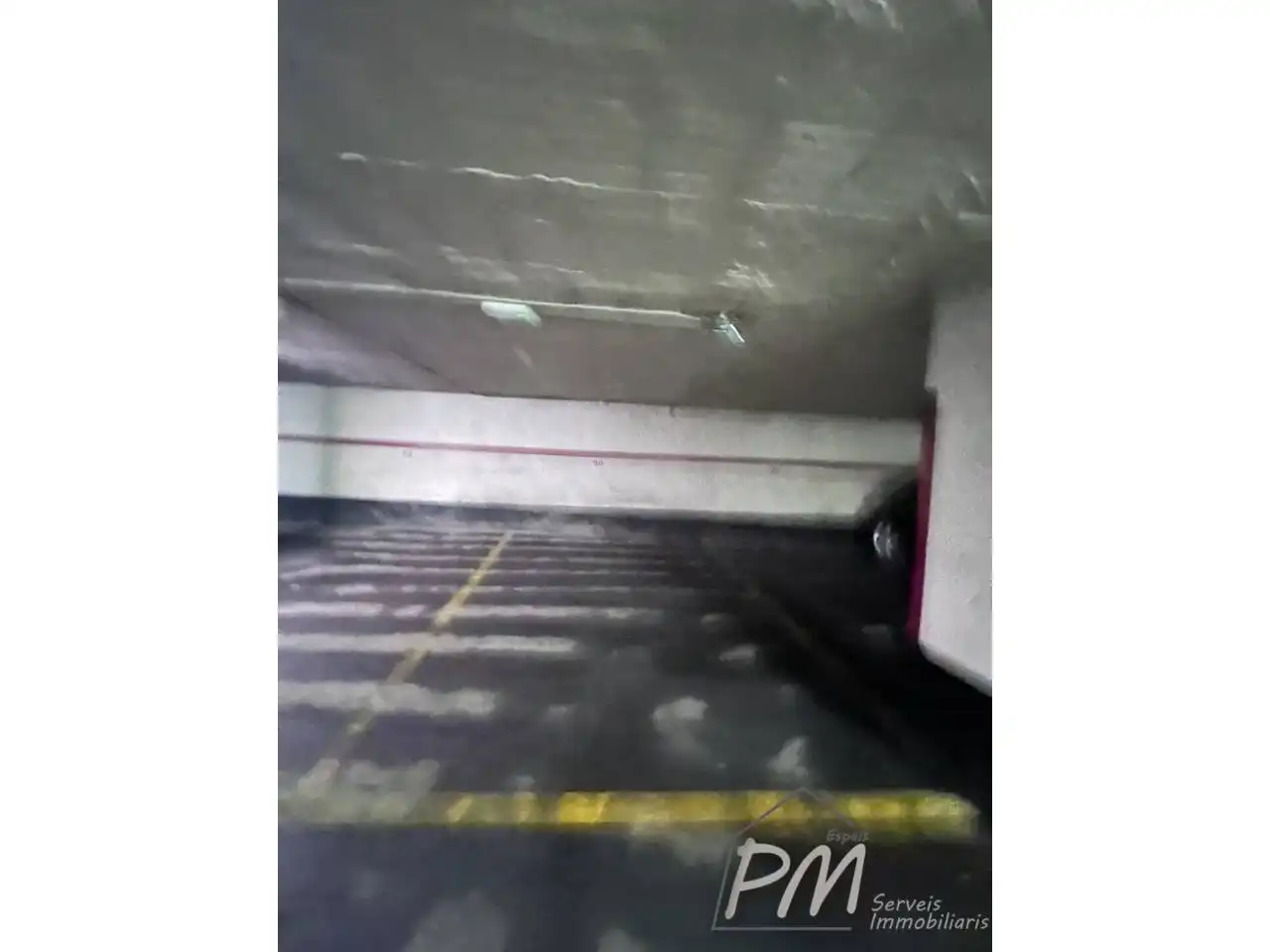 Parkplatz von Garage zur Miete in Girona
