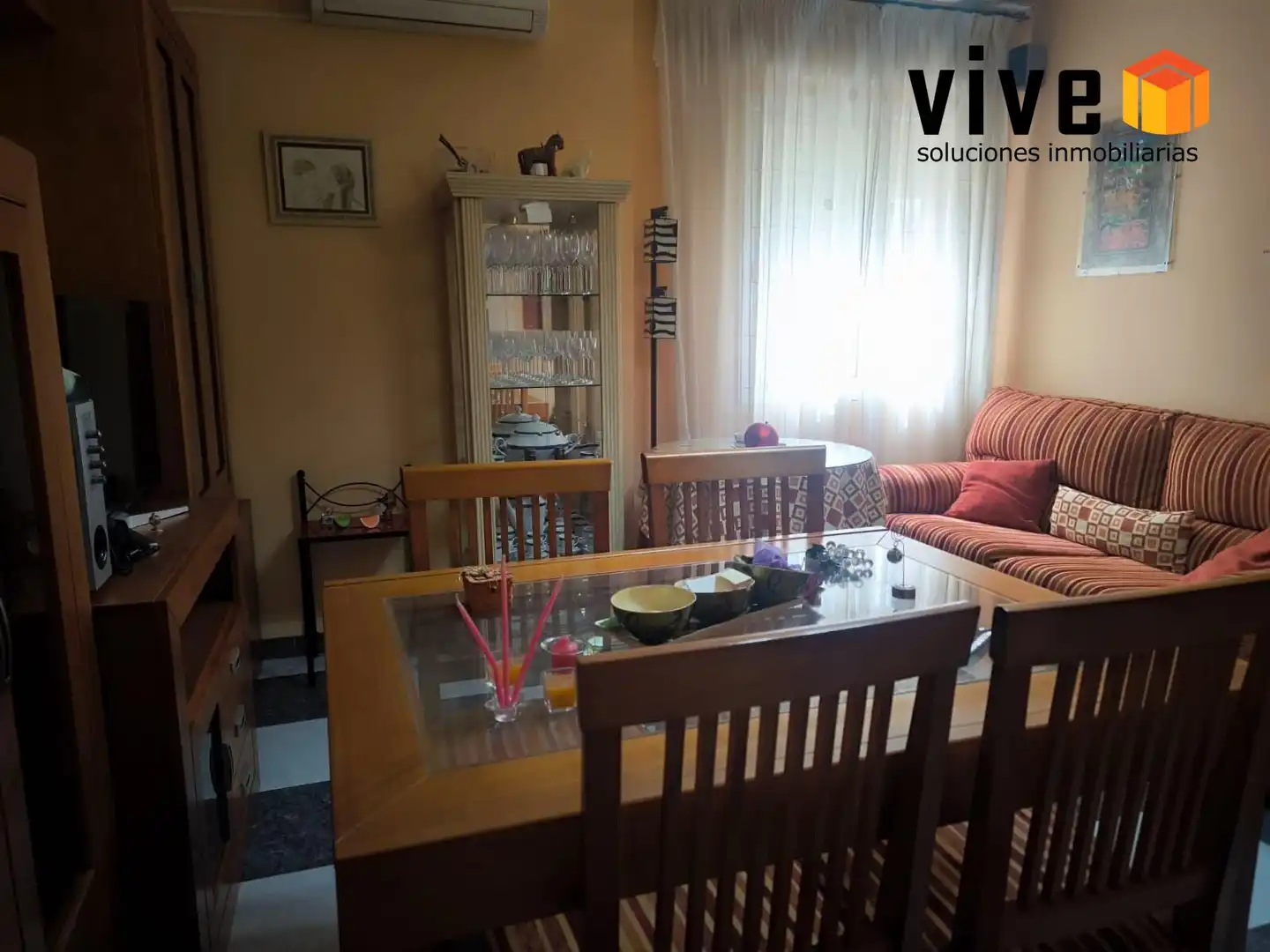 Dining room of Flat for sale in Sevilla  with Air Conditioner