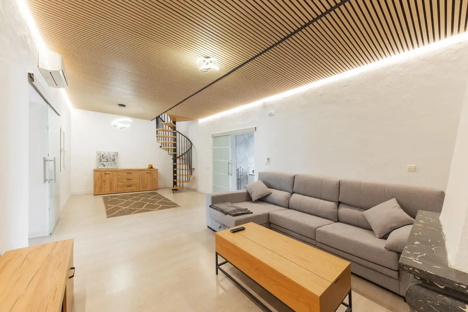 Casa adosada de alquiler en Campos con Aire acondicionado, Parquet y Terraza