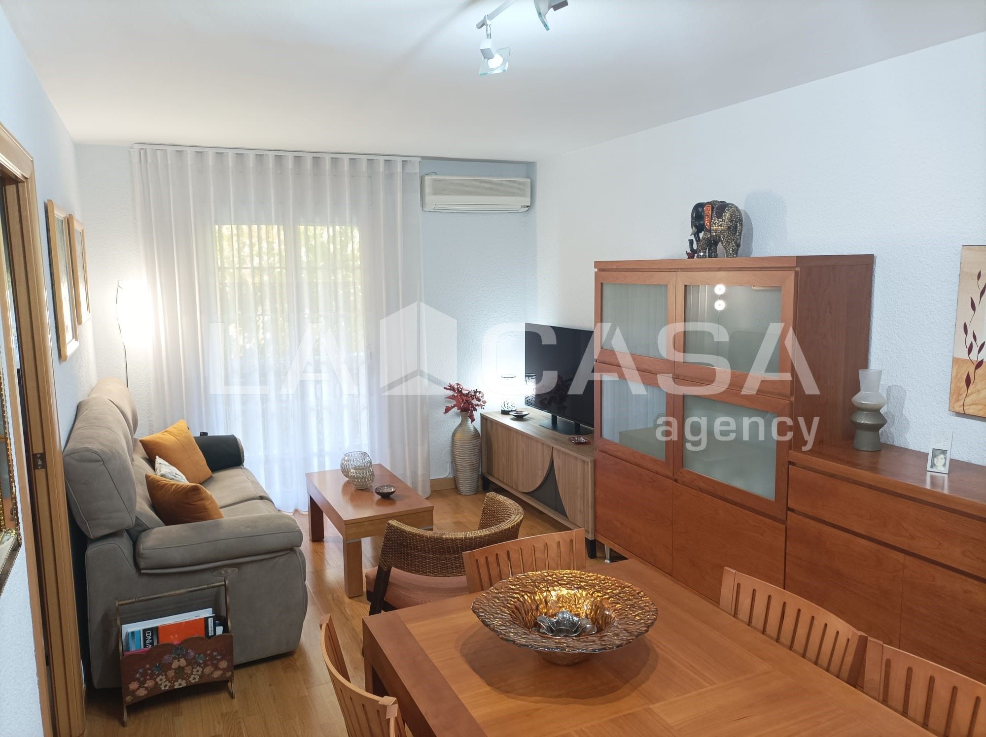 Living room of Flat for sale in Santa Coloma de Gramenet  with Heating and Balcony