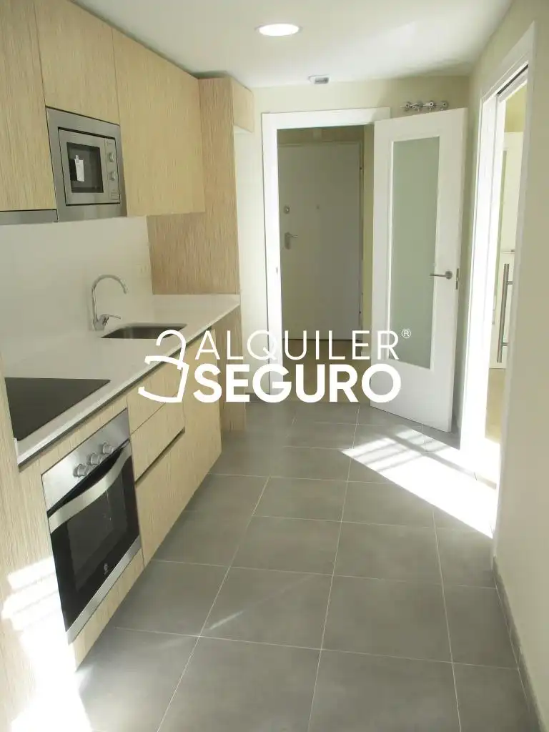 Cuina de Pis de lloguer en Alcalá de Henares amb Aire condicionat, Calefacció i Terrassa