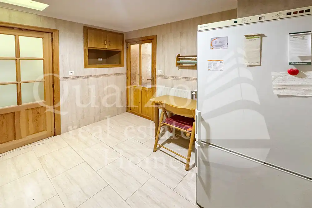 Casa o xalet en venda en Ayora amb Calefacció, Terrassa i Traster