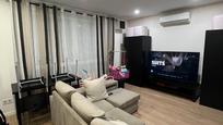 Living room of Flat for sale in  Madrid Capital  with Heating