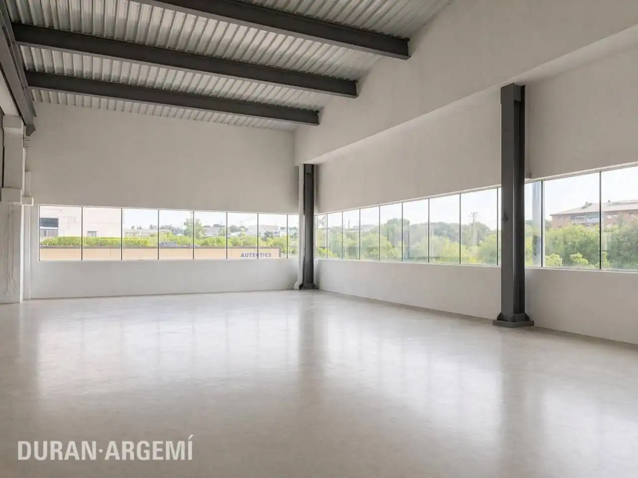 Nave industrial de alquiler en Terrassa