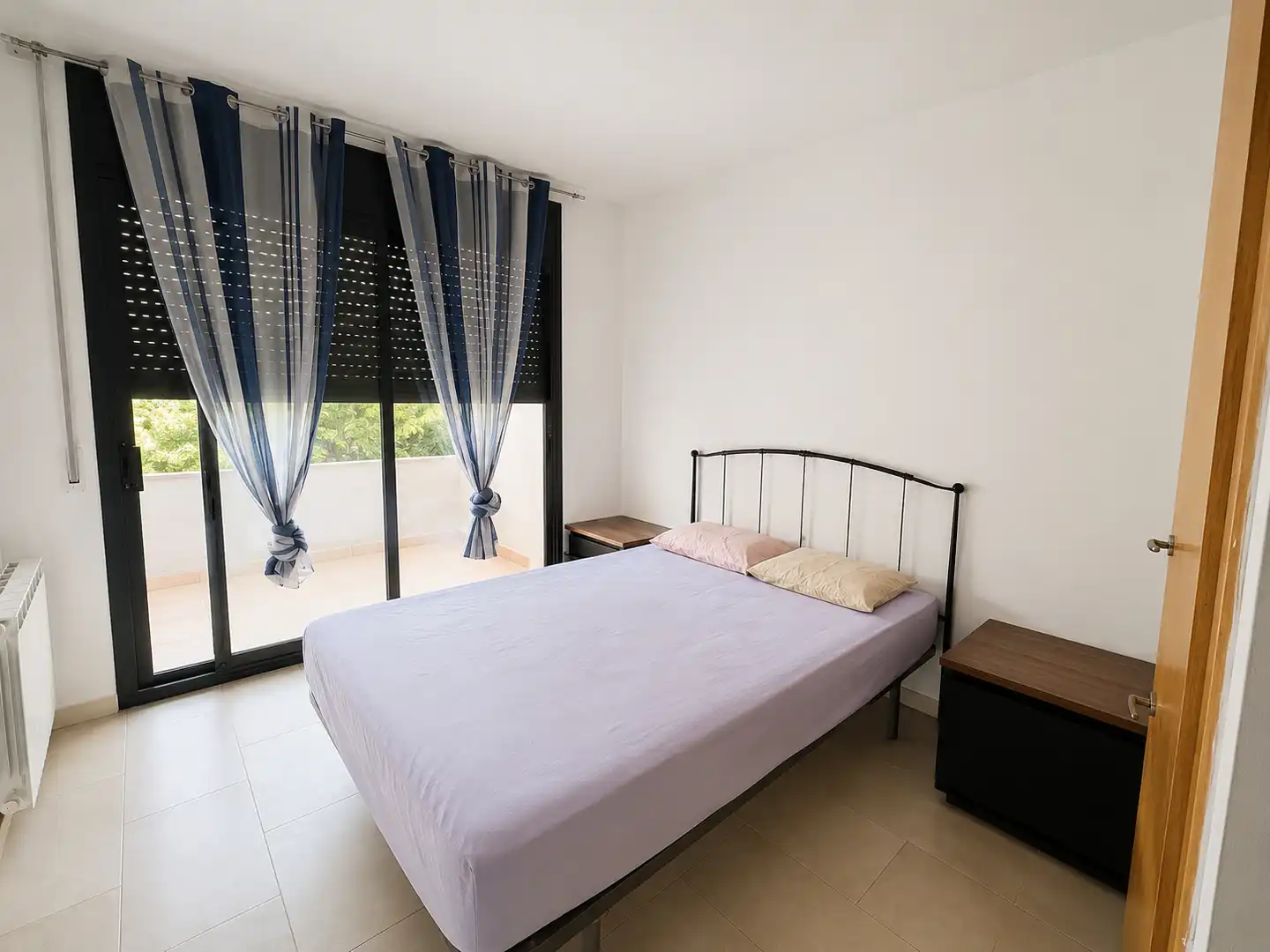 Habitación de Piso en venta en El Vendrell con Calefacción, Terraza y Piscina comunitaria