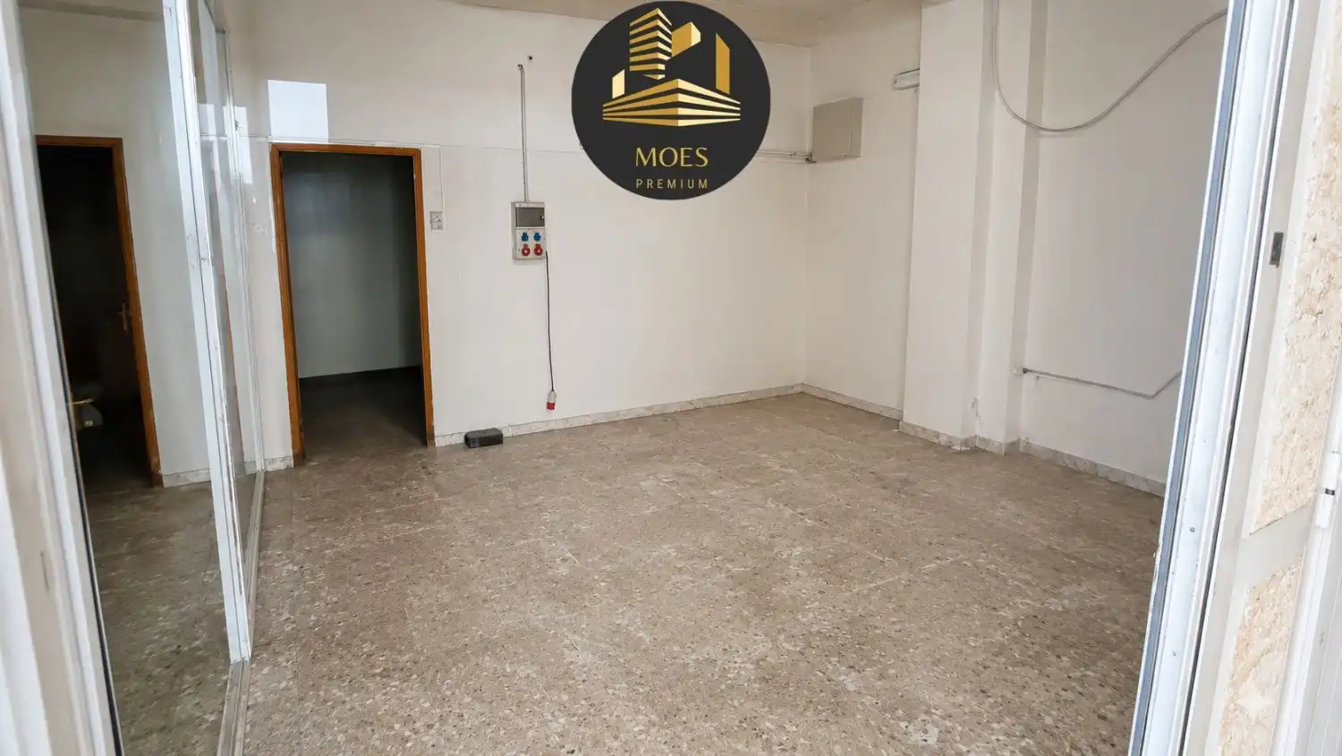 Local comercial en venta en Villatorres, imagen 3