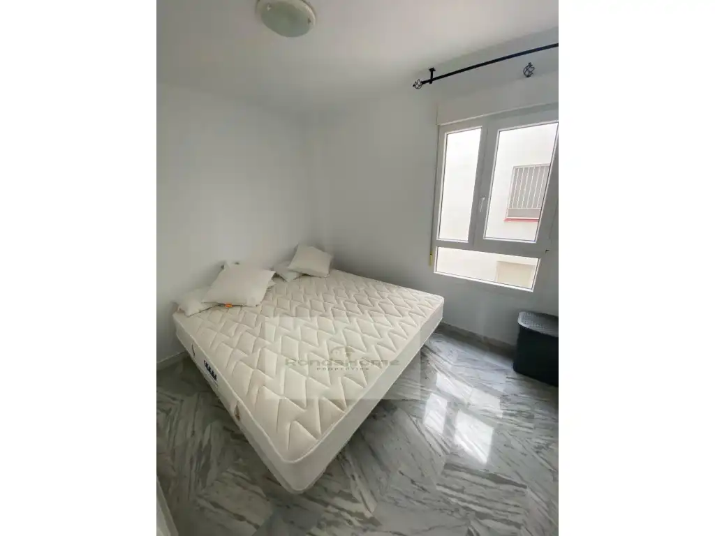 Habitación de Piso de alquiler en Marbella con Terraza y Piscina
