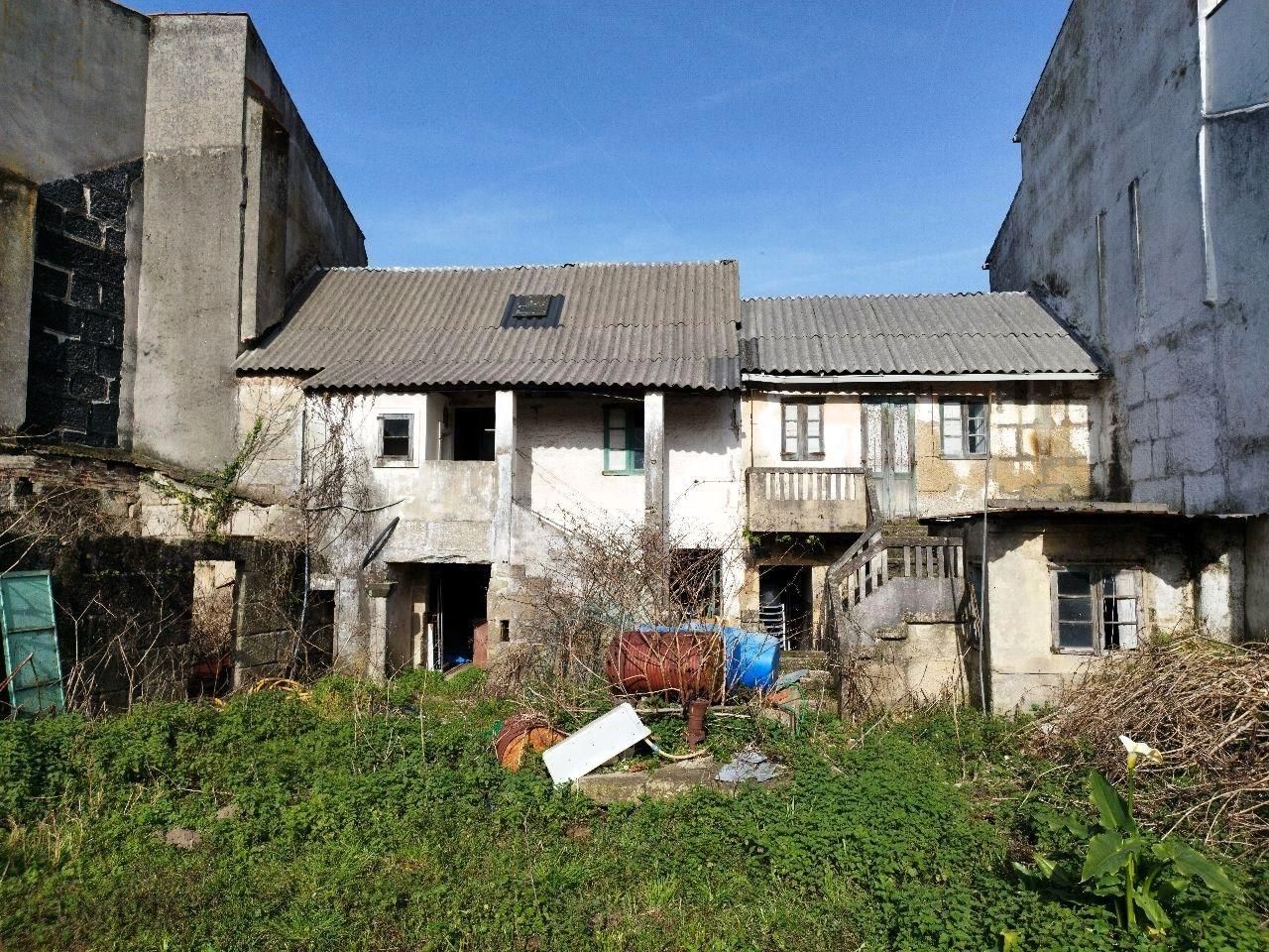 Vista exterior de Casa o xalet en venda en Pontevedra Capital  amb Jardí privat