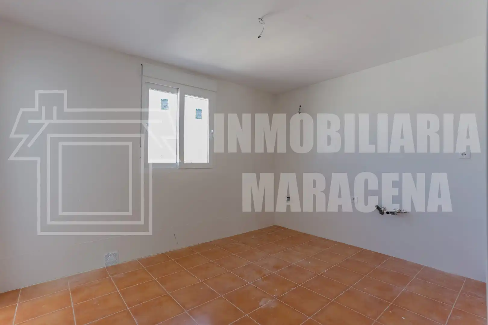 Casa adosada en venta en Láchar