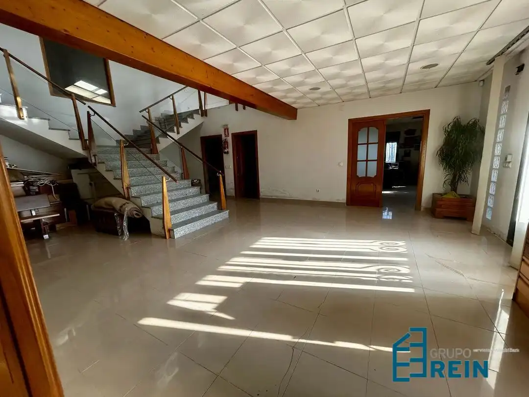 Commercial properties for rent in Recas