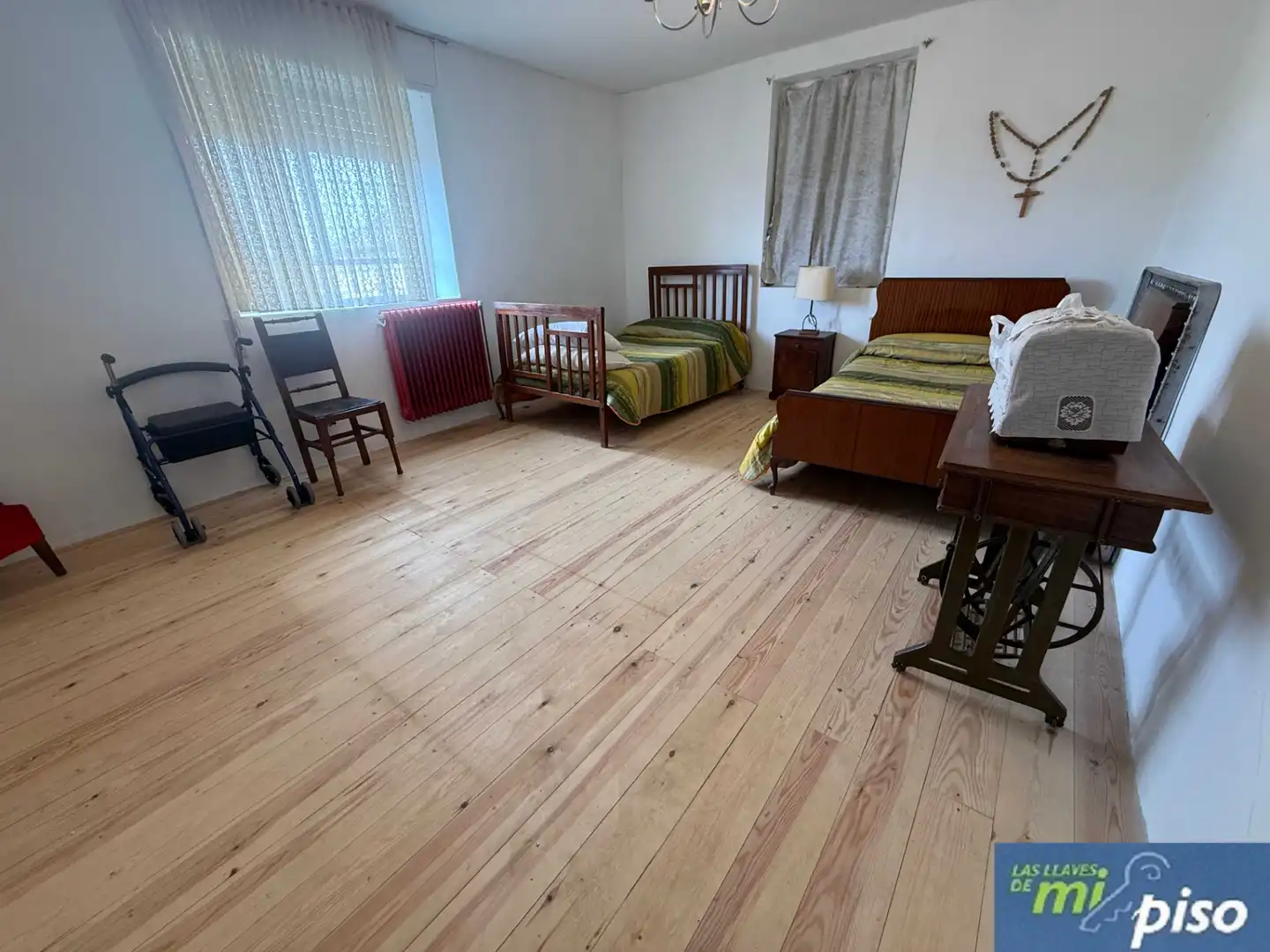 Schlafzimmer von Haus oder Chalet zum Verkauf in Valdunquillo mit Heizung, Privatgarten und Terrasse