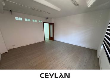 Business premises to rent in Calle Manolita Candel Pérez