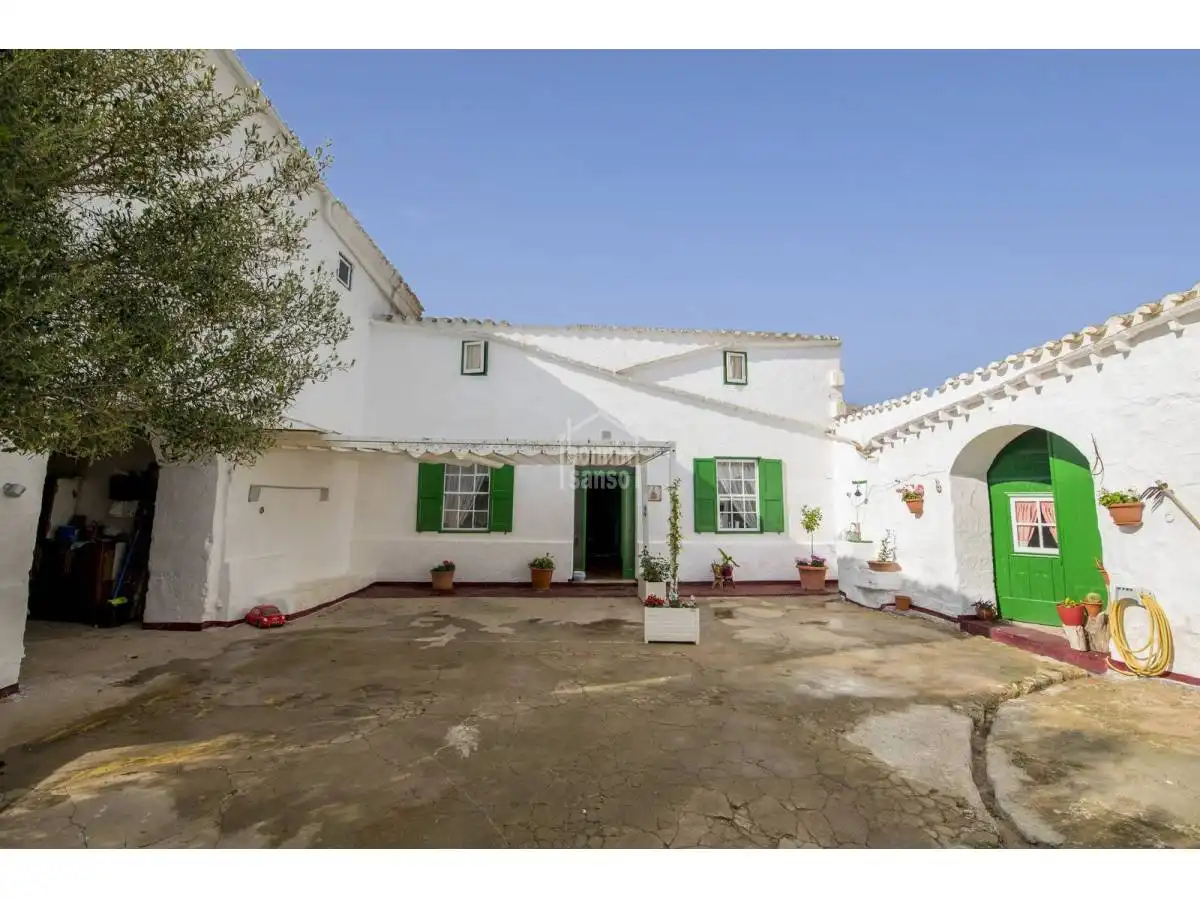 Landhaus mit Garten zum Verkauf in Alaior poble