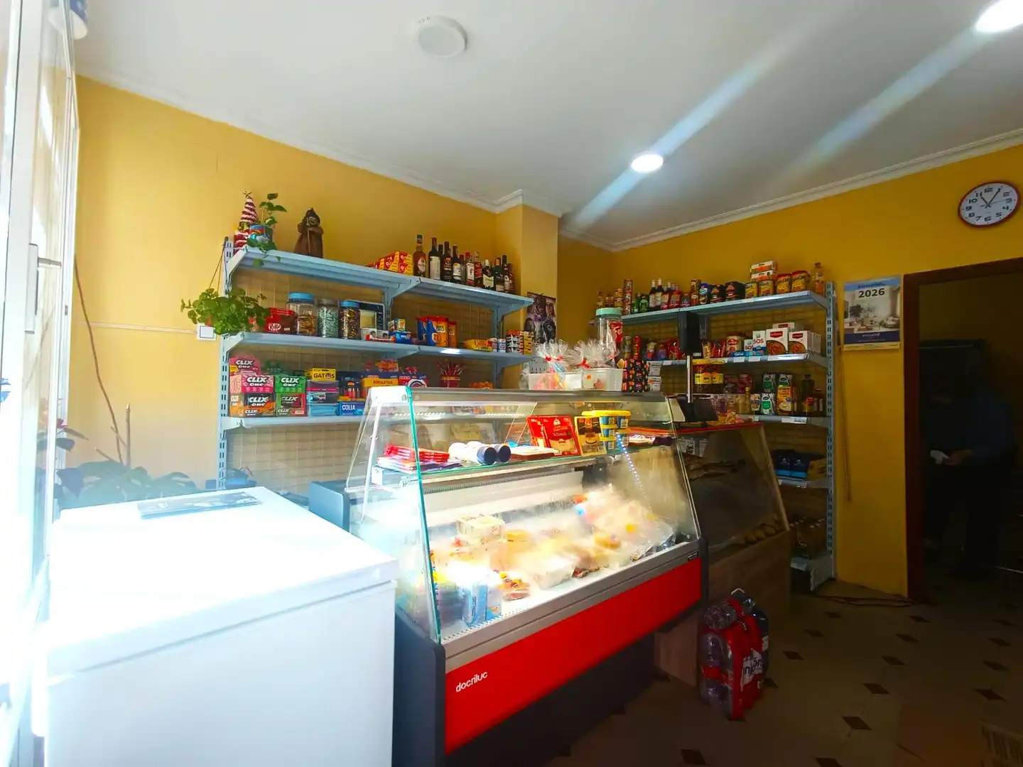 Commercial properties for sale in Sevilla  with Air Conditioner