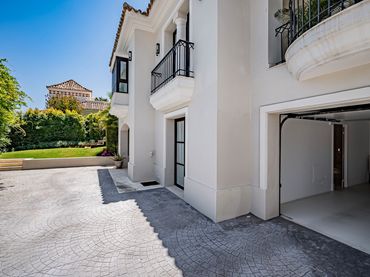 Casa con piscina in vendita a Nueva Andalucía