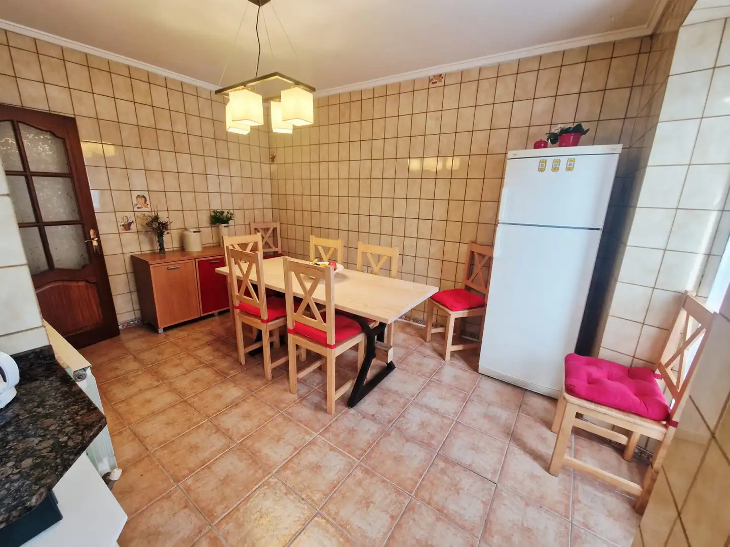 Cocina de Casa adosada en venta en Soto del Barco con Calefacción y Terraza
