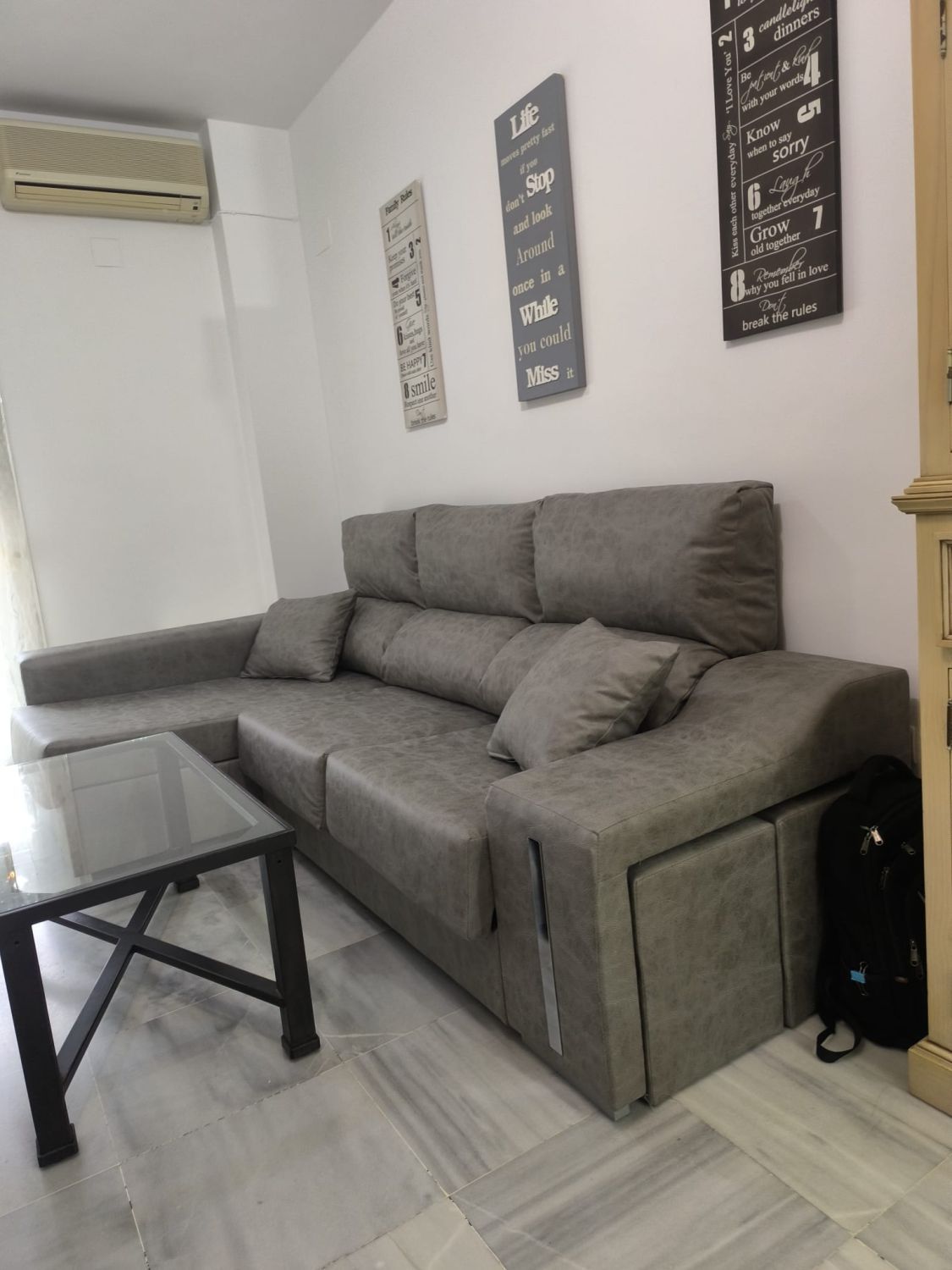 Living room of Apartment to rent in  Sevilla Capital  with Air Conditioner and Furnished