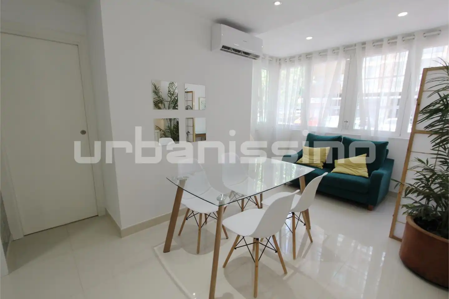 Sala d'estar de Apartament de lloguer en Madrid amb Aire condicionat, Calefacció i Moblat